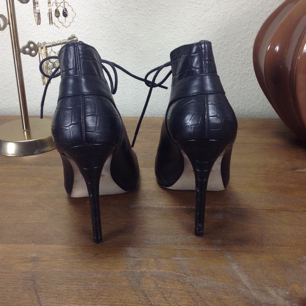 Pour La Victoire Vionne Black Leather Ankle Boot - Picture 6 of 8